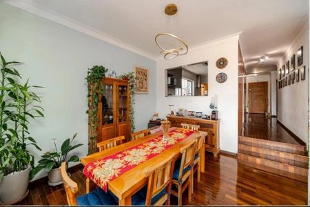 Casa à venda com 300m², 3 quartos e 5 vagas