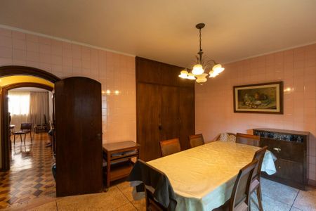 Casa à venda com 400m², 3 quartos e 3 vagas Casa à venda com 400m², 3 quartos e 3 vagasCopa