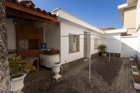 Casa à venda com 400m², 3 quartos e 3 vagas Casa à venda com 400m², 3 quartos e 3 vagasQuintal