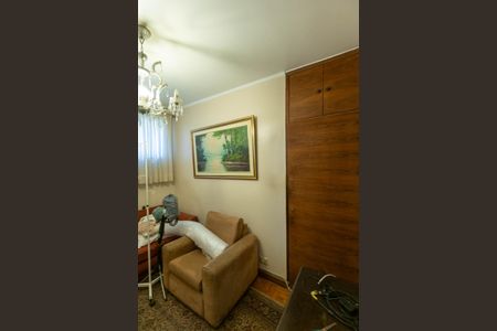 Casa à venda com 400m², 3 quartos e 3 vagas Casa à venda com 400m², 3 quartos e 3 vagasSala de TV