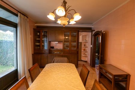 Casa à venda com 400m², 3 quartos e 3 vagas Casa à venda com 400m², 3 quartos e 3 vagasCopa