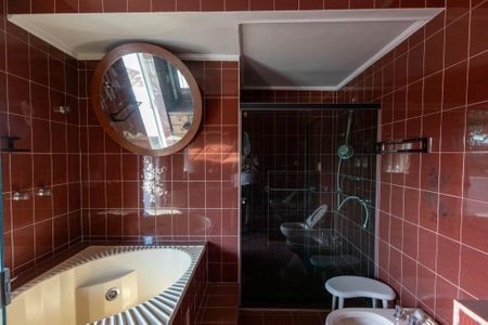 Casa à venda com 400m², 3 quartos e 3 vagas Casa à venda com 400m², 3 quartos e 3 vagasBanheiro da Suíte 1