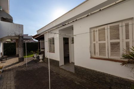 Casa à venda com 400m², 3 quartos e 3 vagas Casa à venda com 400m², 3 quartos e 3 vagasQuintal