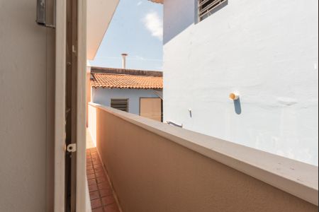 Casa à venda com 221m², 4 quartos e 3 vagas Casa à venda com 221m², 4 quartos e 3 vagasVista do Quarto 2