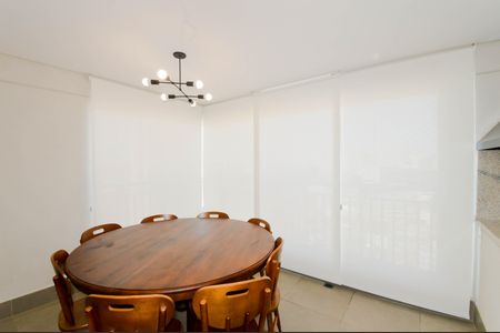 Apartamento para alugar com 62m², 2 quartos e 1 vagaVaranda da Sala