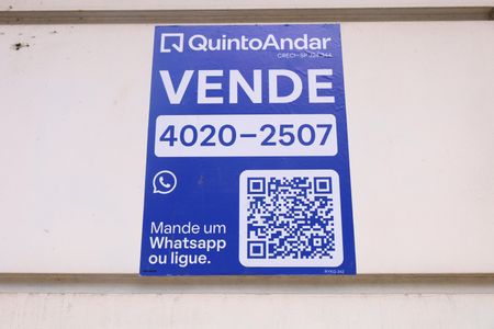 Casa para alugar com 379m², 1 quarto e 5 vagasPlaca instalada no portão do imóvel