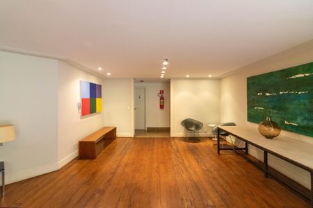 Apartamento à venda com 217m², 3 quartos e 3 vagasÁrea comum - Salão de festas