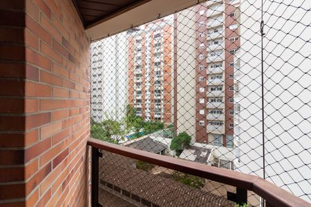 Apartamento à venda com 217m², 3 quartos e 3 vagasVaranda da Suíte 