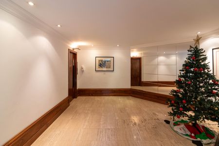 Apartamento à venda com 217m², 3 quartos e 3 vagasHall de entrada