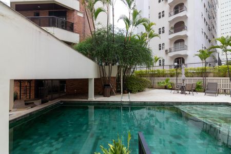 Apartamento à venda com 217m², 3 quartos e 3 vagasÁrea comum - Piscina