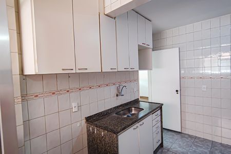 Apartamento à venda com 77m², 3 quartos e 1 vagacozinha e area de serviço