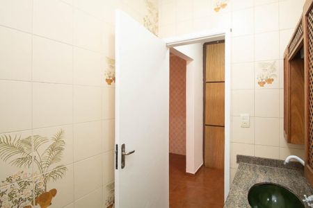 Casa à venda com 162m², 3 quartos e 2 vagasLavabo