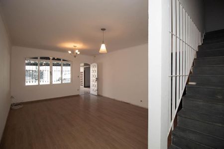 Sala de casa para alugar com 3 quartos, 162m² em Parque Vitoria, São Paulo