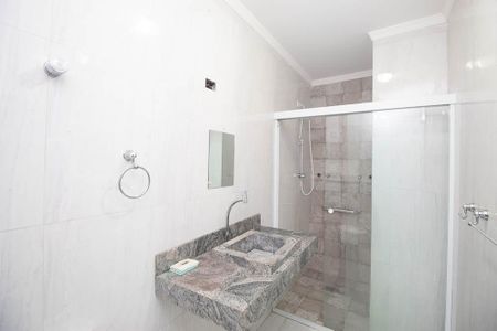 Casa à venda com 162m², 3 quartos e 2 vagasBanheiro Social