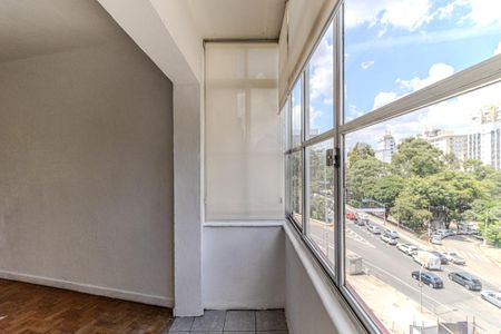 Apartamento à venda com 80m², 2 quartos e sem vaga Apartamento à venda com 80m², 2 quartos e sem vagaSala