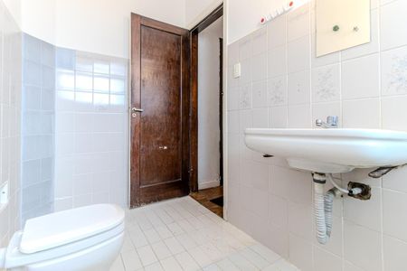 Apartamento à venda com 80m², 2 quartos e sem vaga Apartamento à venda com 80m², 2 quartos e sem vagaBanheiro