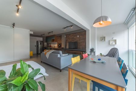 Apartamento à venda com 50m², 1 quarto e 1 vaga Apartamento à venda com 50m², 1 quarto e 1 vagaVaranda