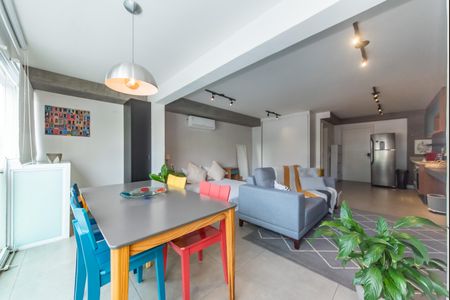 Apartamento à venda com 50m², 1 quarto e 1 vaga Apartamento à venda com 50m², 1 quarto e 1 vagaVaranda