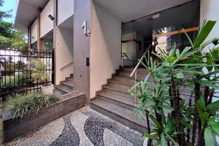 Apartamento para alugar com 150m², 3 quartos e 1 vagaFachada