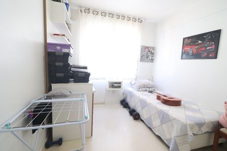 Apartamento à venda com 87m², 3 quartos e 1 vagaQuarto 02