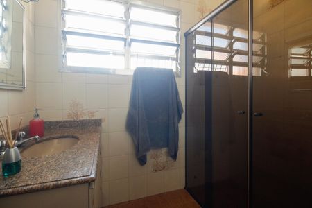 Casa à venda com 176m², 3 quartos e 3 vagasBanheiro Social