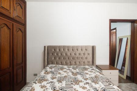 Casa à venda com 176m², 3 quartos e 3 vagasSuíte