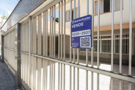 Casa à venda com 176m², 3 quartos e 3 vagasFachada