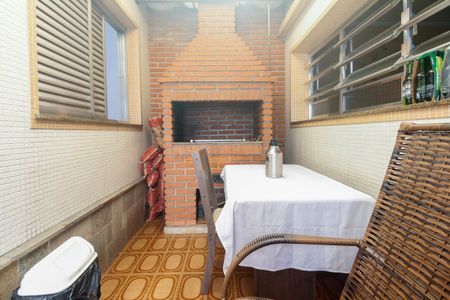 Casa à venda com 176m², 3 quartos e 3 vagasChurrasqueira