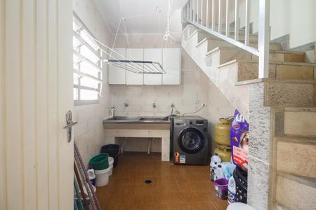 Casa à venda com 176m², 3 quartos e 3 vagasÁrea de Serviço