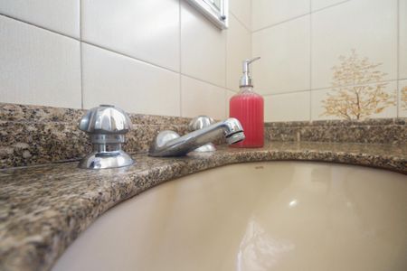 Casa à venda com 176m², 3 quartos e 3 vagasBanheiro Social