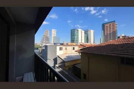 Apartamento à venda com 25m², 1 quarto e sem vaga Apartamento à venda com 25m², 1 quarto e sem vagaSacada