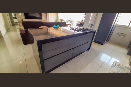 Apartamento à venda com 117m², 3 quartos e 2 vagas Apartamento à venda com 117m², 3 quartos e 2 vagasCozinha