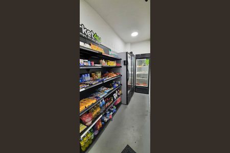 Apartamento à venda com 117m², 3 quartos e 2 vagas Apartamento à venda com 117m², 3 quartos e 2 vagasMini Mercado