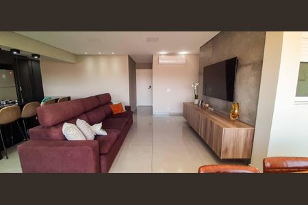 Apartamento à venda com 117m², 3 quartos e 2 vagas Apartamento à venda com 117m², 3 quartos e 2 vagasSala de Estar