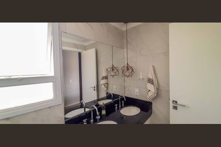 Apartamento à venda com 117m², 3 quartos e 2 vagas Apartamento à venda com 117m², 3 quartos e 2 vagasBanheiro da Suíte 1