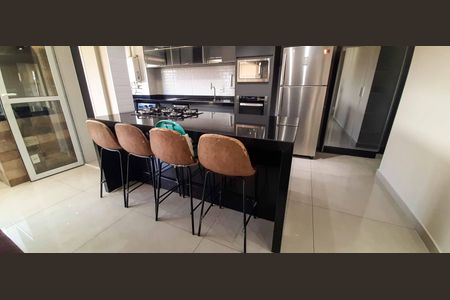 Apartamento à venda com 117m², 3 quartos e 2 vagas Apartamento à venda com 117m², 3 quartos e 2 vagasCozinha