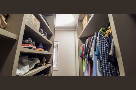 Apartamento à venda com 117m², 3 quartos e 2 vagas Apartamento à venda com 117m², 3 quartos e 2 vagasCloset da suíte 1