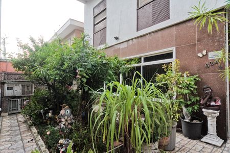 Casa à venda com 176m², 3 quartos e 3 vagasÁrea externa