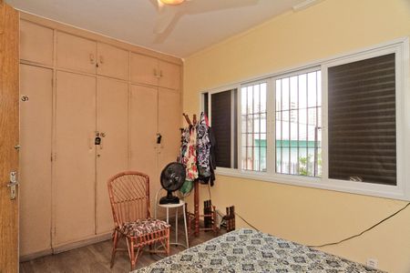 Casa à venda com 176m², 3 quartos e 3 vagasSuíte