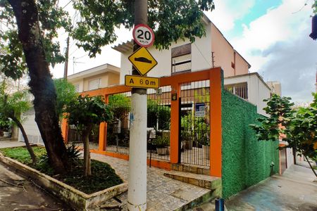Casa à venda com 176m², 3 quartos e 3 vagasFachada