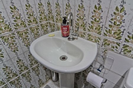 Casa à venda com 176m², 3 quartos e 3 vagasBanheiro