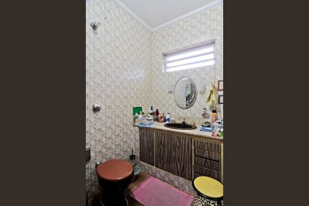 Casa à venda com 176m², 3 quartos e 3 vagasBanheiro da Suíte