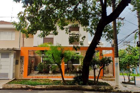 Casa à venda com 176m², 3 quartos e 3 vagasFachada