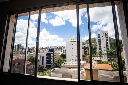 Apartamento à venda com 130m², 4 quartos e 2 vagasSala 1