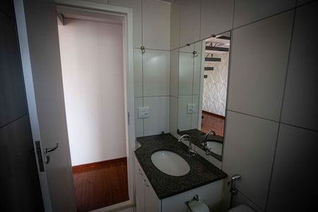Apartamento à venda com 130m², 4 quartos e 2 vagasBanheiro