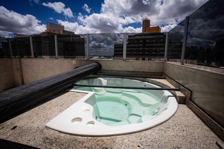 Apartamento à venda com 130m², 4 quartos e 2 vagasTerraço - Piscina