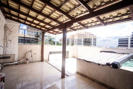 Apartamento à venda com 130m², 4 quartos e 2 vagasTerraço