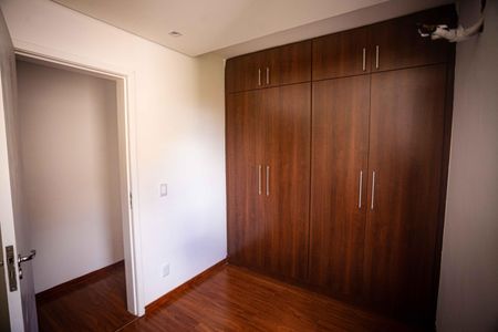 Apartamento à venda com 130m², 4 quartos e 2 vagasQuarto 1