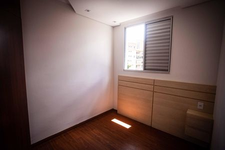 Apartamento à venda com 130m², 4 quartos e 2 vagasQuarto 3