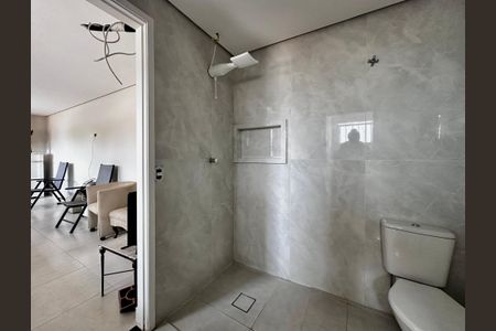 Studio para alugar com 30m², 0 quarto e sem vaga Studio para alugar com 30m², 0 quarto e sem vagaBanheiro